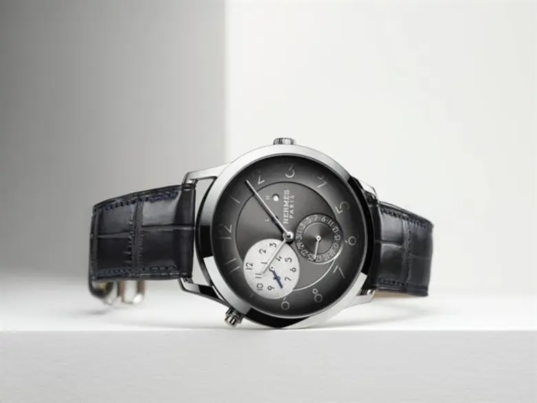 เรือนเวลารุ่นสลิม เดอ แอร์เมส จีเอ็มที (Slim d’Hermes GMT)