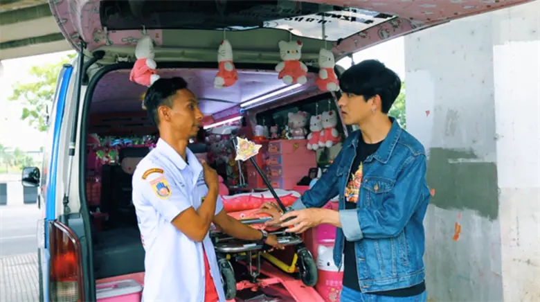 ทีวีไกด์: รายการ "ไทยทึ่ง" “เลโอ” พาทึ่ง “รถกู้ภัยคิตตี้” สุดมุ้งมิ้ง!!! ออกอากาศวันที่ 5 ส.ค.นี้ 11.00 น. ทางGMM25