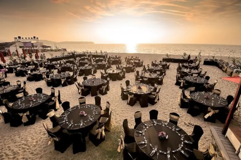 โรงแรมอังสนาลากูน่าภูเก็ต เสนอแพคเกจการปร...