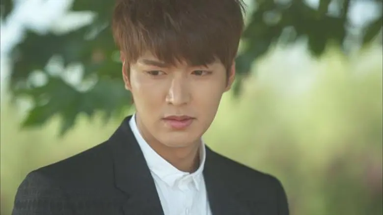 มาร่วมฝ่าฟันอุปสรรคระหว่างหน้าที่กับหัวใจไปกับซีรีส์เกาหลีสุดฮิต “The Inheritors วุ่นรักทายาทพันล้าน” ทางช่อง 28