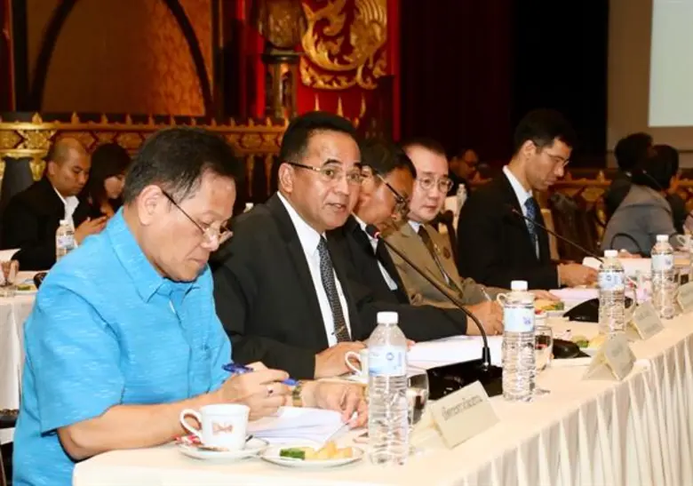 ชาวอเมริกันส่งมอบโบราณวัตถุยุคบ้านเชียง 1...