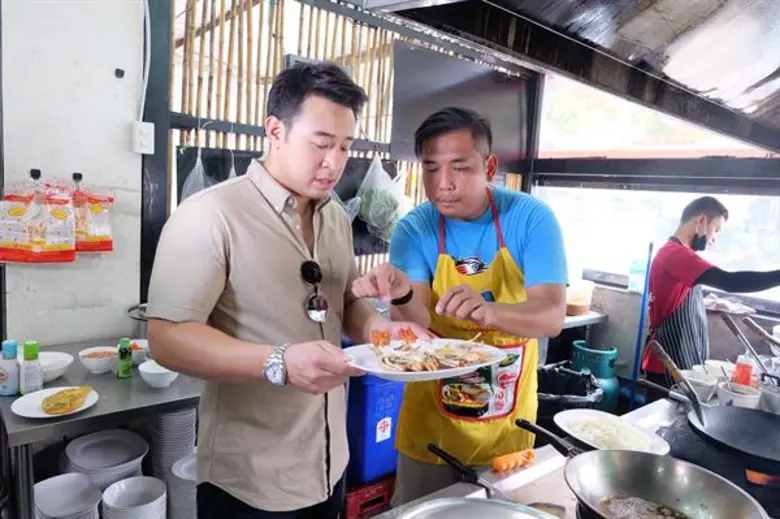 ทีวีไกด์: รายการ “ตลาดสดพระราม ๔” ฉลุย!! “มิค-บรมวุฒิ” ตีแตกบทพ่อครัวมือใหม่