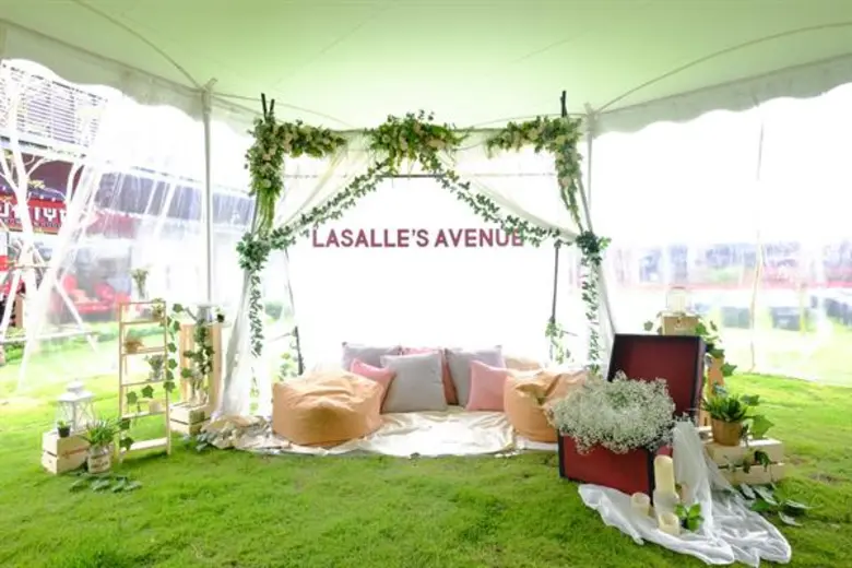 ศูนย์การค้าลาซาล อเวนิวพร้อมเปิดให้บริการ...