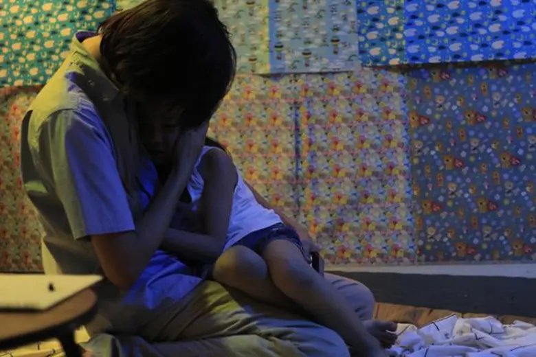 กระแสแรงอย่างต่อเนื่องสำหรับเพลง "ALARMS ...