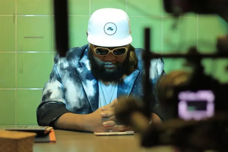 ปล่อยแล้ว MV เพลง “ALARMS (สวัสดีวันจันทร์)” จาก “ฟักกลิ้ง ฮีโร่” กระแสแรงขยี้ใจคนไทยทั้งประเทศ ขึ้นแท่น MV สุดพีคแห่งปี