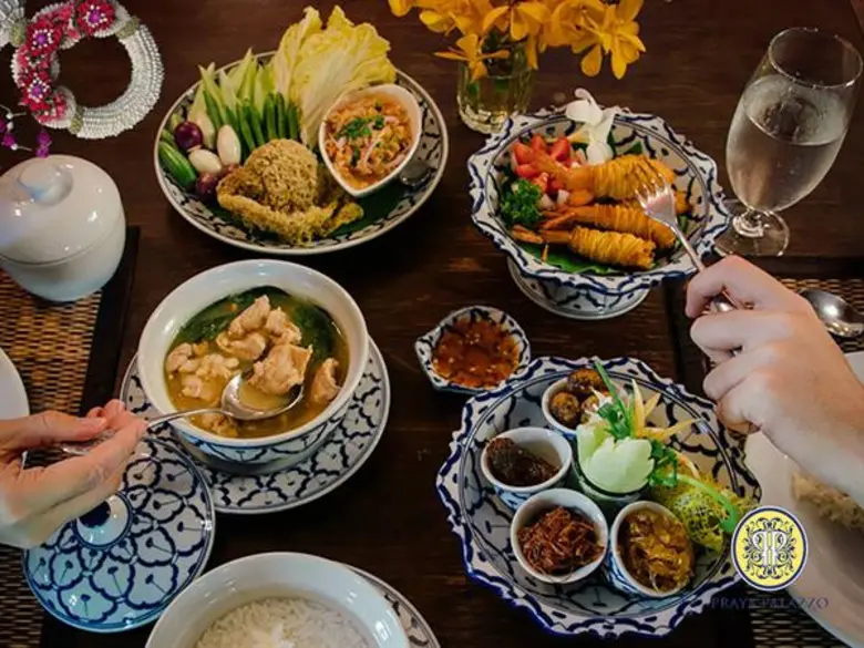 ณ ห้องอาหาร พระยา ไดนิ่ง โรงแรมพระยา พาลา...