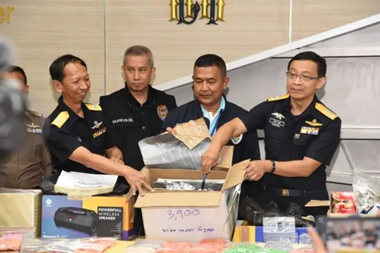 กรมศุลกากร แถลงผลการตรวจยึดและจับกุม ยาอี กัญชา และน้ำมันกัญชง จำนวน 40 คดี มูลค่าของกลางประมาณ 23 ล้านบาท