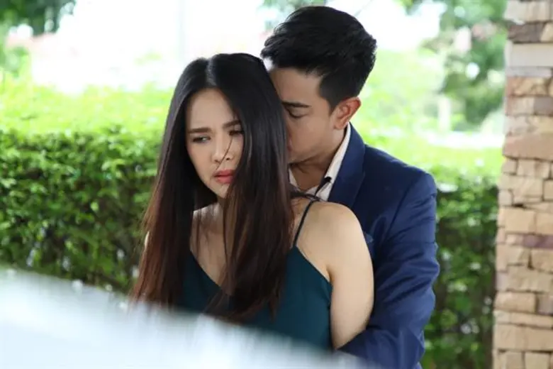 “โบวี่” สุดทน ขอหย่า “บอล” จอมซาดิสต์