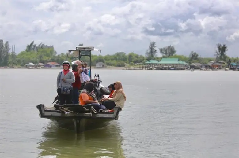 วธ.ระดมศิลปินท้องถิ่นอันดามัน-ศิลปินร่วมสมัย-ศิลปินแห่งชาติ เนรมิตถนนประติมากรรม สร้างสรรค์ประติมากรรมจากวัสดุท้องถิ่น 8 จุด ระยะทาง 12 กม. จากสนามบินสู่ตัวเมืองกระบี่ ดึงดูดนักท่องเที่ยวสู่ “มหกรรมศิลปะนานาชาติระดับโลก” ครั้งแรกในประเทศไทย