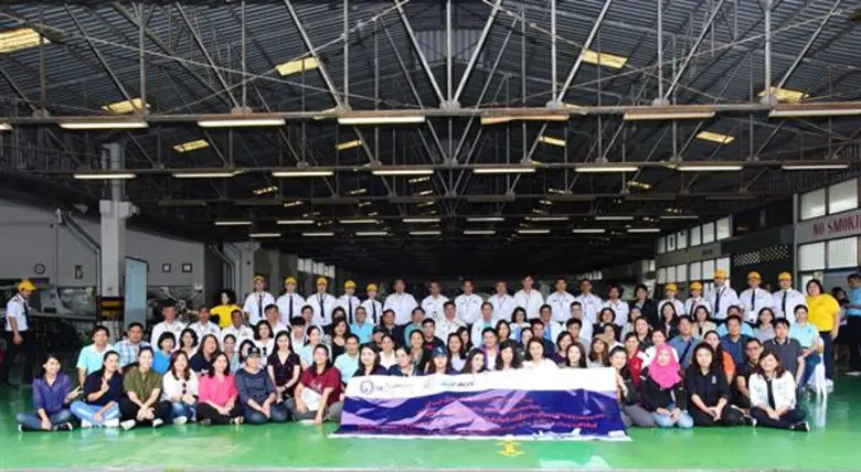 พลเรือตรี ปิยะ อาจมุงคุณ ผู้ว่าการสถาบันก...