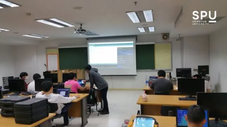 ภาควิชาวิศวกรรมไฟฟ้าและอิเล็กทรอนิกส์ประย...