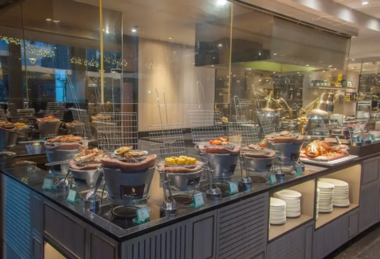 ห้องอาหารริเวอร์บาร์จ ขอเสนอบุฟเฟ่ต์นานาช...