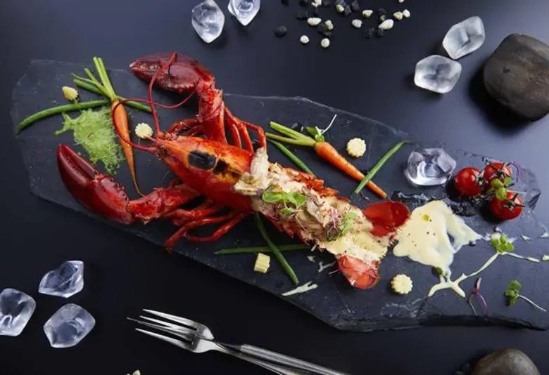 โรงแรมเซ็นทาราแกรนด์ เซ็นทรัลพลาซา ลาดพร้...