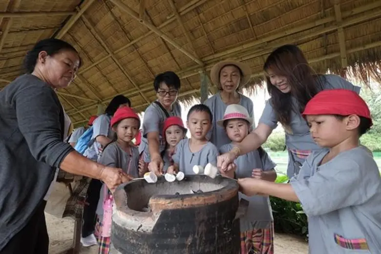 อนุบาลคหกรรมศาสตร์เกษตร ยกทีมสัมผัสธรรมชาติ สร้างสรรค์จินตนาการ ในกิจกรรม “ปลูกผัก เติมรัก รวมใจ”