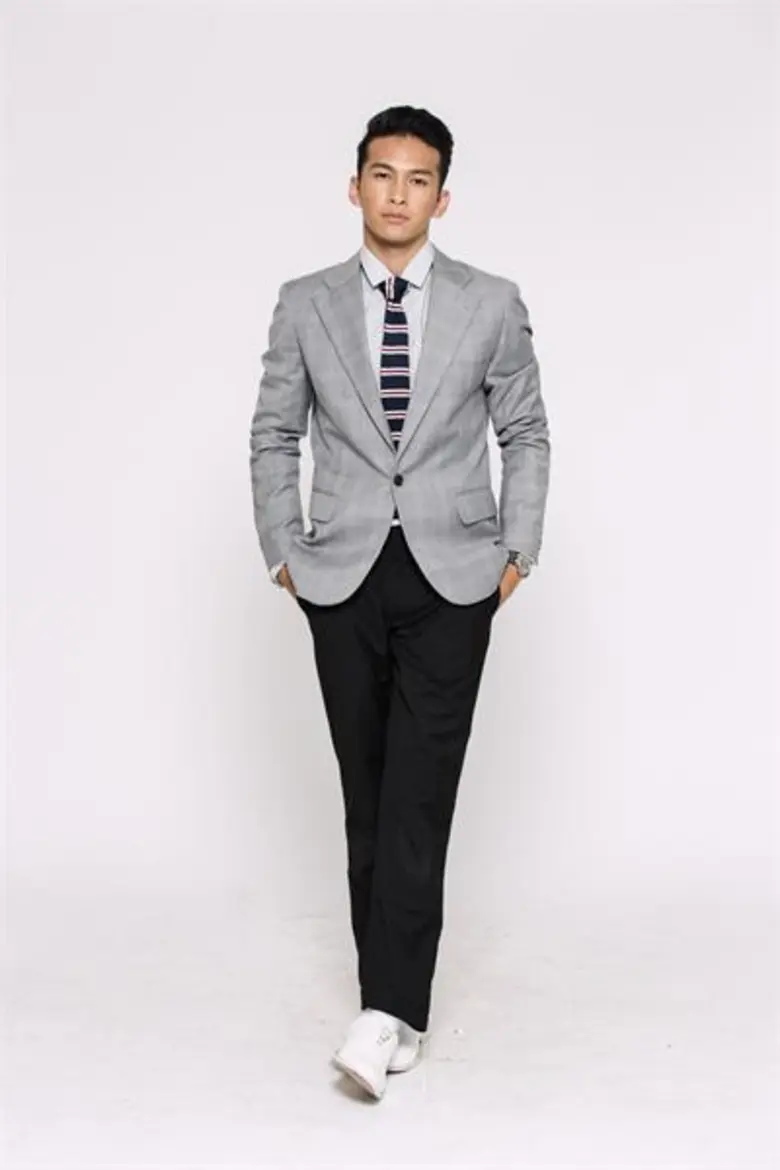 ได้ชื่อว่าเป็นหนึ่งในหนุ่มฮ๊อตขวัญใจสาวๆ ...