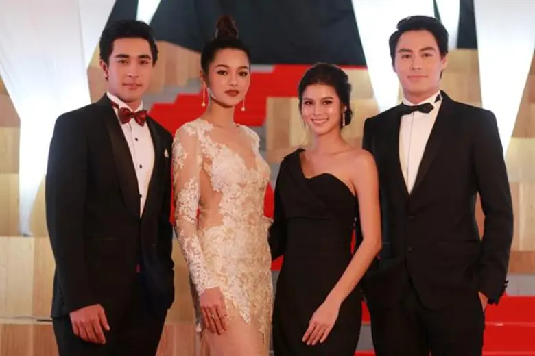 สกู๊ปละคร นางบาป เสนอเป็นตอนแรก ออกอากาศ วันพฤหัสบดีที่ 9 สิงหาคม หลังข่าวภาคค่ำทางช่อง 3