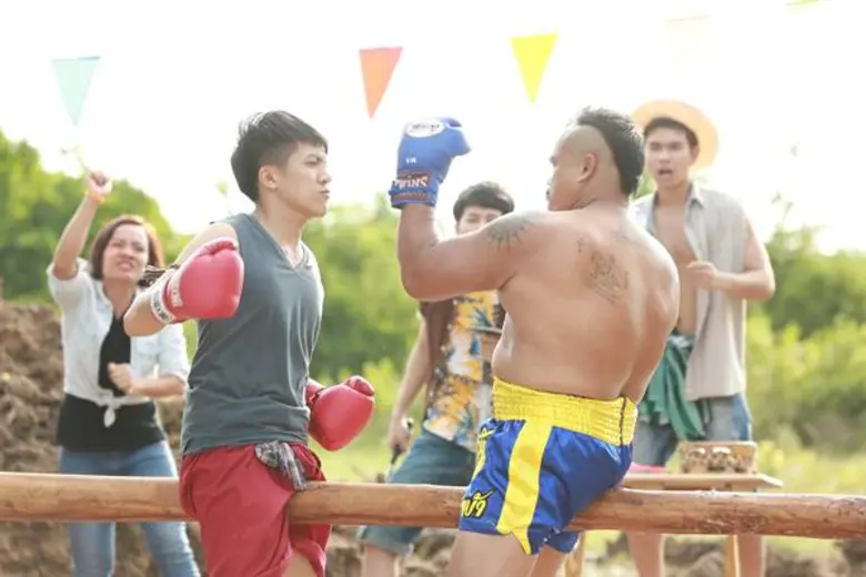 “เต๋า” โชว์ลีลาต่อยมวยทะเลสุดมันส์ ใน “มนต์ฮักทรานซิสเตอร์”