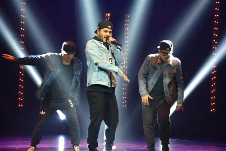 “ร้อง เต้น คือชีวิต...เมื่อฝันไม่มีวันหมดอายุ  ผมก็จะต่อฝันด้วยการที่จะร้องและเต้นจนหยดสุดท้าย...VIT AF1” พบกับคอนเสิร์ตเต็มรูปแบบ  “ดิ้น...ออน เดอะ ฟลอร์ ปี 2” Vit Af Live @ ศาลาเฉลิมกรุง