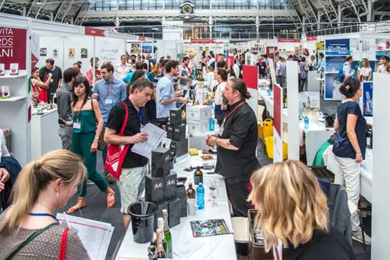 ฟู้ดแอนด์โฮเทล ไทยแลนด์ 2018 คึกคัก ยูบีเ...