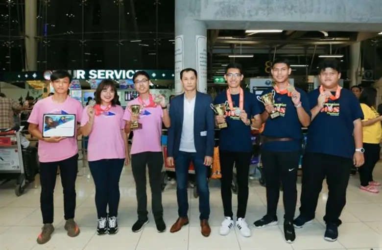 ณ อาคารผู้โดยสารขาเข้าระหว่างประเทศท่าอาก...