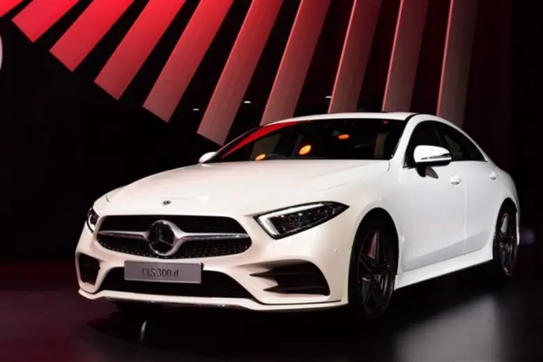 ตลาดรถยนต์หรู เมอร์เซเดส-เบนซ์ อีสานใต้คึ...