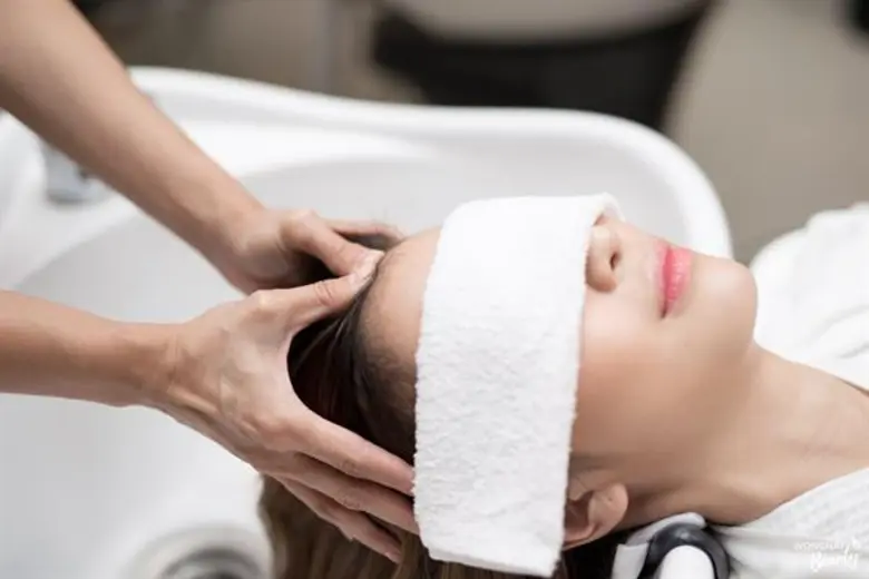 Lur Sleep Salon ที่สุดแห่งประสบการณ์การผ่อนคลายหนังศีรษะและเส้นผมด้วยศาสตร์อายุรเวทอินเดีย