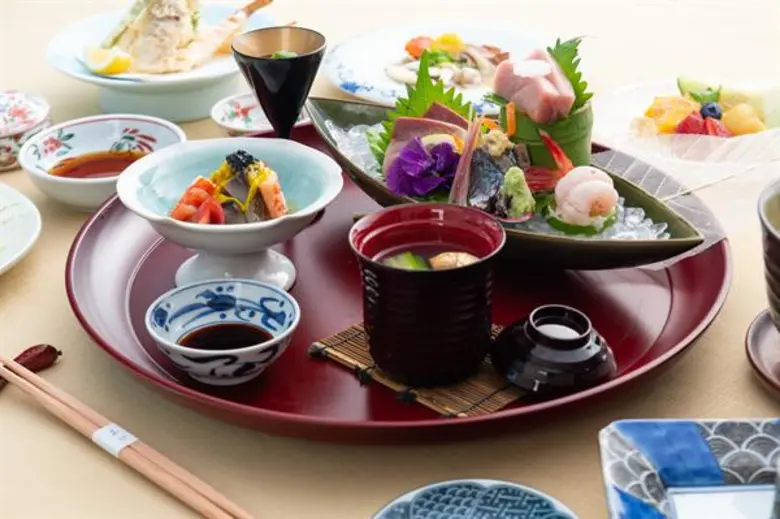 ห้องอาหาร ยามาซาโตะ ร่วมฉลองเทศกาลประจำฤดูใบไม้ร่วง “เทศกาลดอกเบญจมาศ”