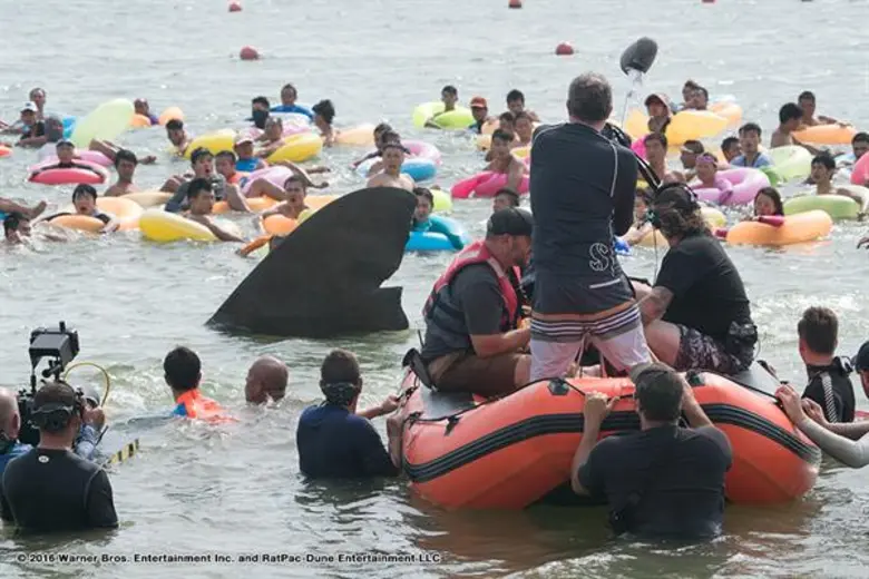 Movie Guide: ผู้กำกับ, นักแสดง, ผู้อำนวยการสร้างฯ เผย ภาพยนตร์ฟอร์มยักษ์ "The Meg โคตรหลามพันล้านปี" ตื่นเต้น ระทึกขวัญอย่างที่ไม่เคยเห็นมาก่อน