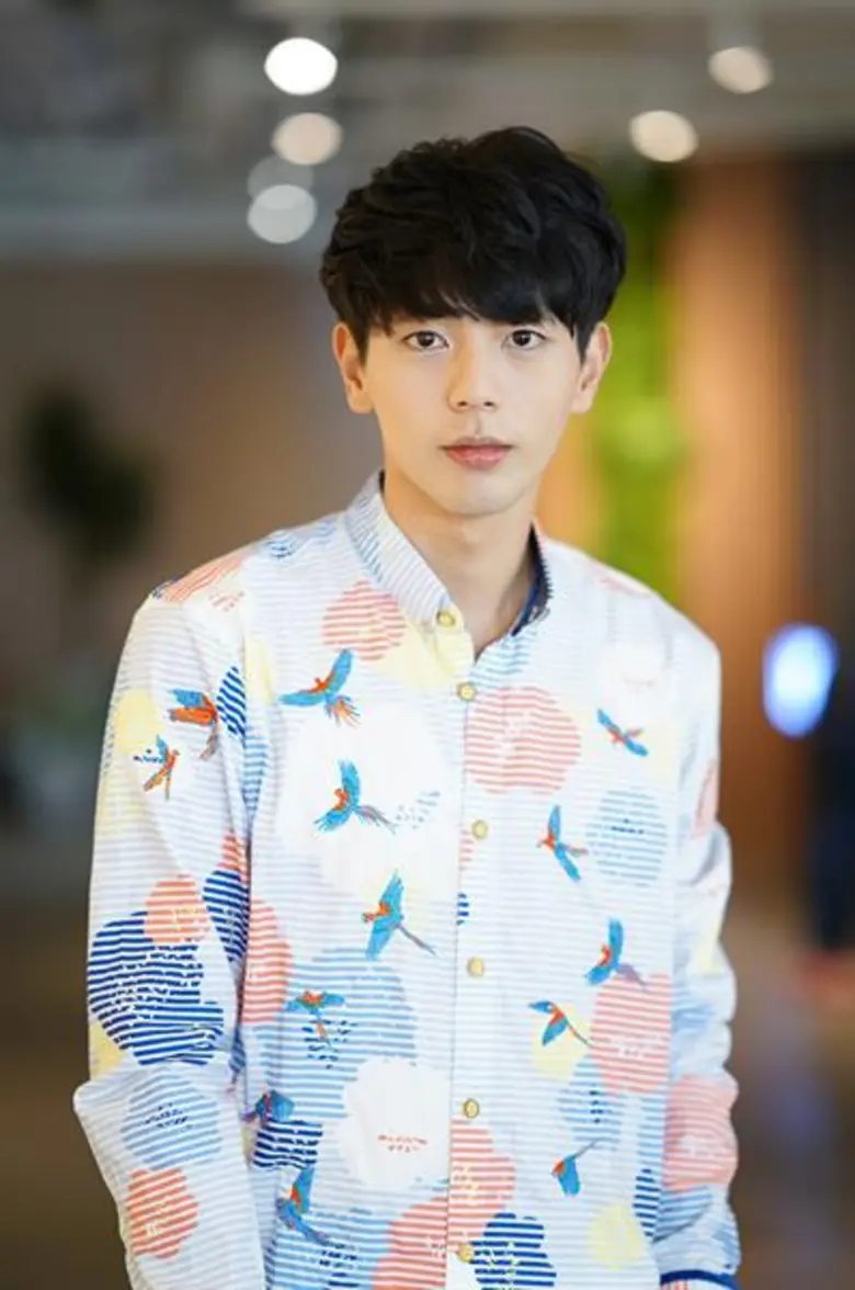 เผยโฉมเน็ตไอดอล “อัพ-ภูมิพัฒน์” รับสุดอึดอัด ซ่อนหน้าหล่อหลังหมวกกันน็อก ในซีรีส์ “GGEZ เกรียนเมพเทพศาสตร์”