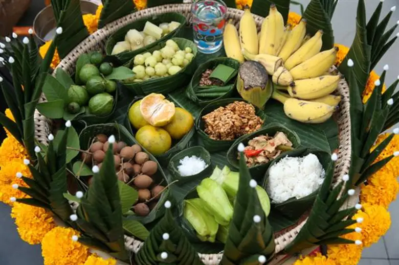 เรียนรู้ประวัติศาสตร์ “รับขวัญข้าว” ประเพณีดั้งเดิมแบบไทยๆ ที่คุณอาจไม่เคยรู้..ว่าทำไมต้องรับขวัญข้าวที่เรากิน!