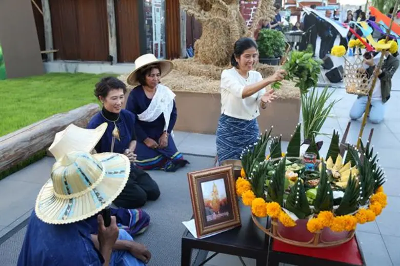 เรียนรู้ประวัติศาสตร์ “รับขวัญข้าว” ประเพณีดั้งเดิมแบบไทยๆ ที่คุณอาจไม่เคยรู้..ว่าทำไมต้องรับขวัญข้าวที่เรากิน!