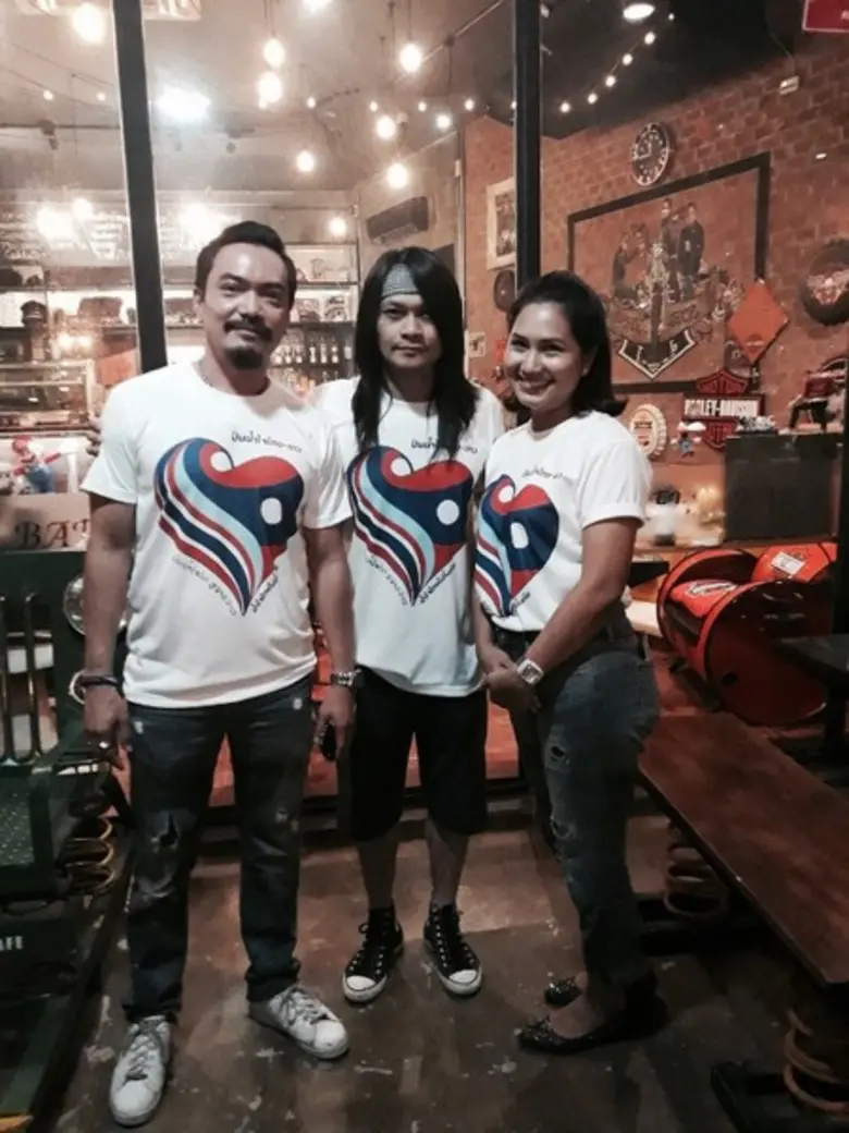 พี สะเดิด พร้อมทัพดารา ร่วมคอนเสิร์ตการกุศลปันน้ำใจไทย-ลาว