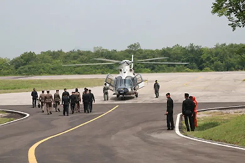 จากนโยบายของภาครัฐที่จัดให้มีโครงการพัฒนา...