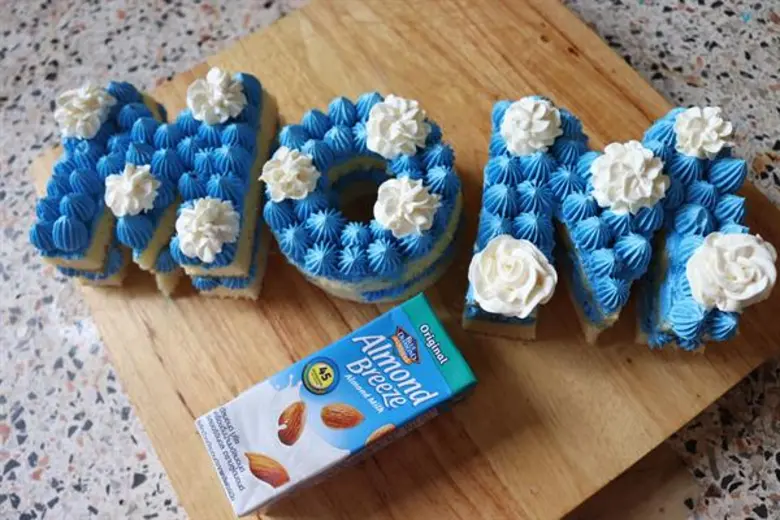 บลูไดมอนด์ อัลมอนด์ บรีซ ชวนคุณแม่และคุณลูกเข้าครัวทำเมนูอัลมอนด์เค้กต้อนรับวันแม่ตลอดเดือนสิงหาคม