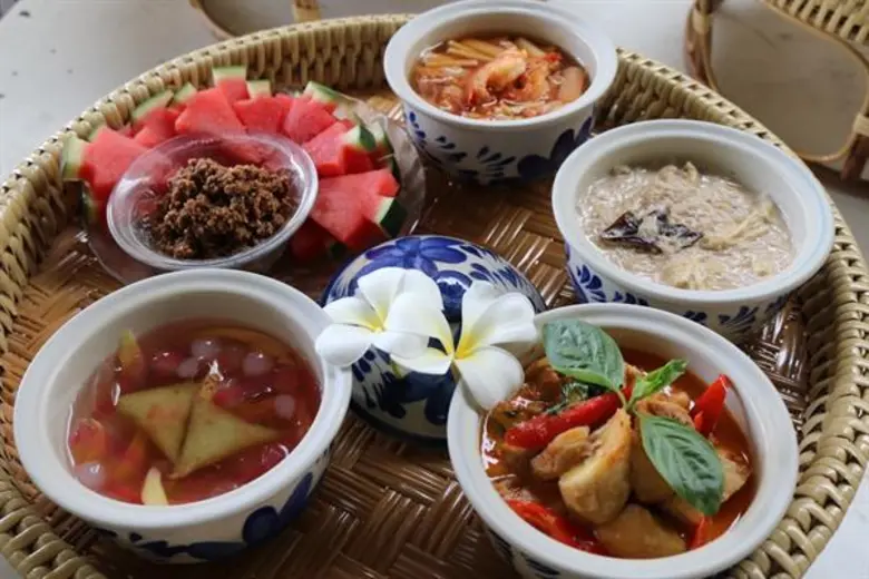 อำเภอปากเกร็ด มอบพัฒนาชุมชน และสถาบันอาหาร ยกระดับเมนูอาหาร OTOP รสไทยแท้ โปรโมทการท่องเที่ยว