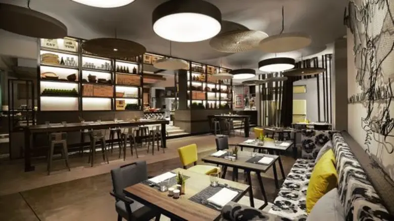 บอกรักคุณแม่ด้วยบุฟเฟ่ต์อาหารค่ำ โปรโมชั่นมา 4 จ่าย 3 ที่ห้องอาหารทวิสต์ โรงแรม เมอเวนพิค สยาม โฮเทล นาจอมเทียน พัทยา