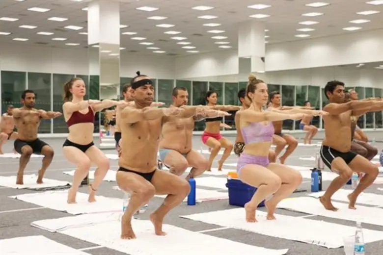 แฟนโยคะในกรุงเทพฯ เตรียมพบกับความยิ่งใหญ่...