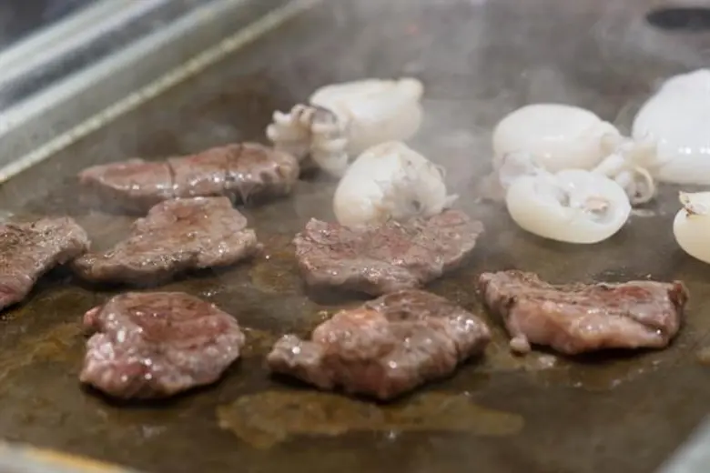 มอบความสุขในโอกาสพิเศษในวันแม่นี้ คุณแม่ทานฟรี  กับบุฟเฟต์มื้อกลางวัน ณ ห้องอาหารสยาม บราสเซอรี่โรงแรมแลงคาสเตอร์ กรุงเทพฯ