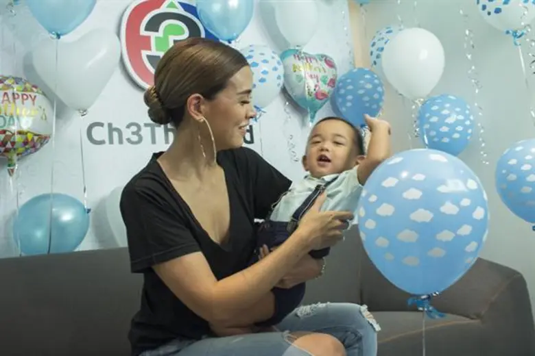 12 สิงหาคมนี้ พบกับ แม่โบว์ – น้องมะลิ และ แม่วิกกี้ – น้องทริสเท่น ที่จะมาร่วมพูดคุยแบบเป็นกันเอง ใน“บทบาทคุณแม่กับการเลี้ยงดูลูกในยุค 4.0”