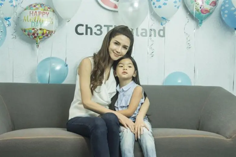 12 สิงหาคมนี้ พบกับ แม่โบว์ – น้องมะลิ และ แม่วิกกี้ – น้องทริสเท่น ที่จะมาร่วมพูดคุยแบบเป็นกันเอง ใน“บทบาทคุณแม่กับการเลี้ยงดูลูกในยุค 4.0”