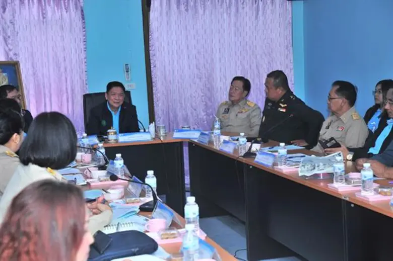 นายลักษณ์ วจนานวัช รัฐมนตรีช่วยว่าการกระท...