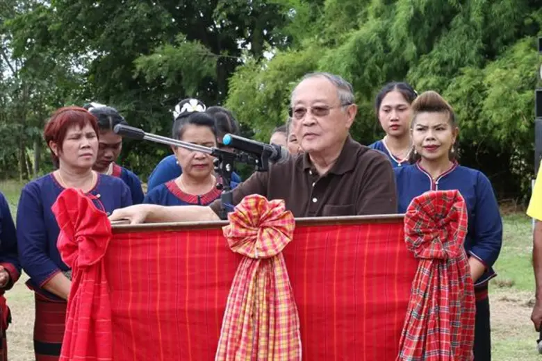 สถาบันบางกอกแดนซ์ นำโดย นางสาววัลลภา ปัจฉ...