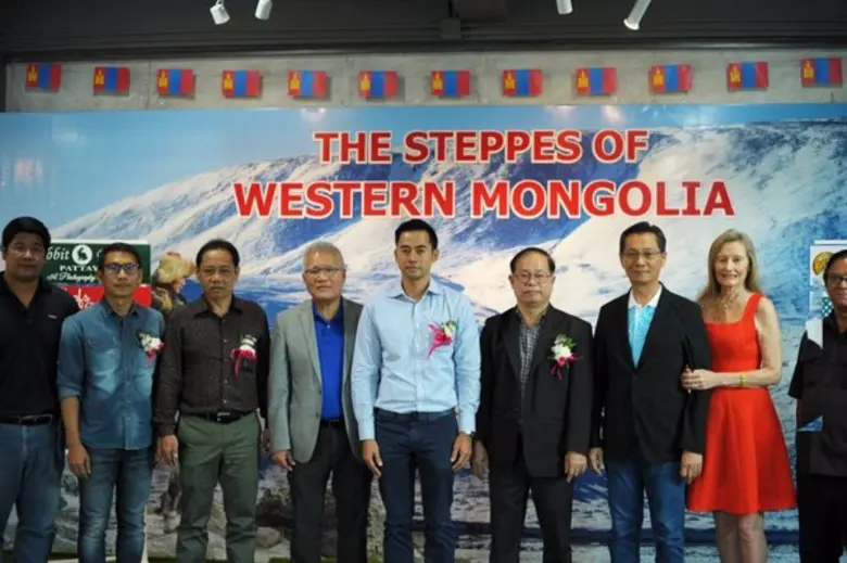 THE STEPPES OF WESTERN MONGOLIA "ทุ่งหญ้า...