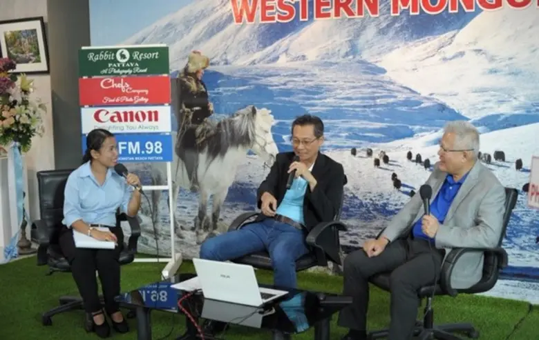 THE STEPPES OF WESTERN MONGOLIA “ทุ่งหญ้ามองโกเลียภาคตะวันตก” นิทรรศการภาพถ่ายมองโกเลีย ณ Exhibition Hall หอศิลป์ คณะศิลปกรรมศาสตร์ มหาวิทยาลัยบูรพา จัดแสดง 9 – 17 สิงหาคม 2561