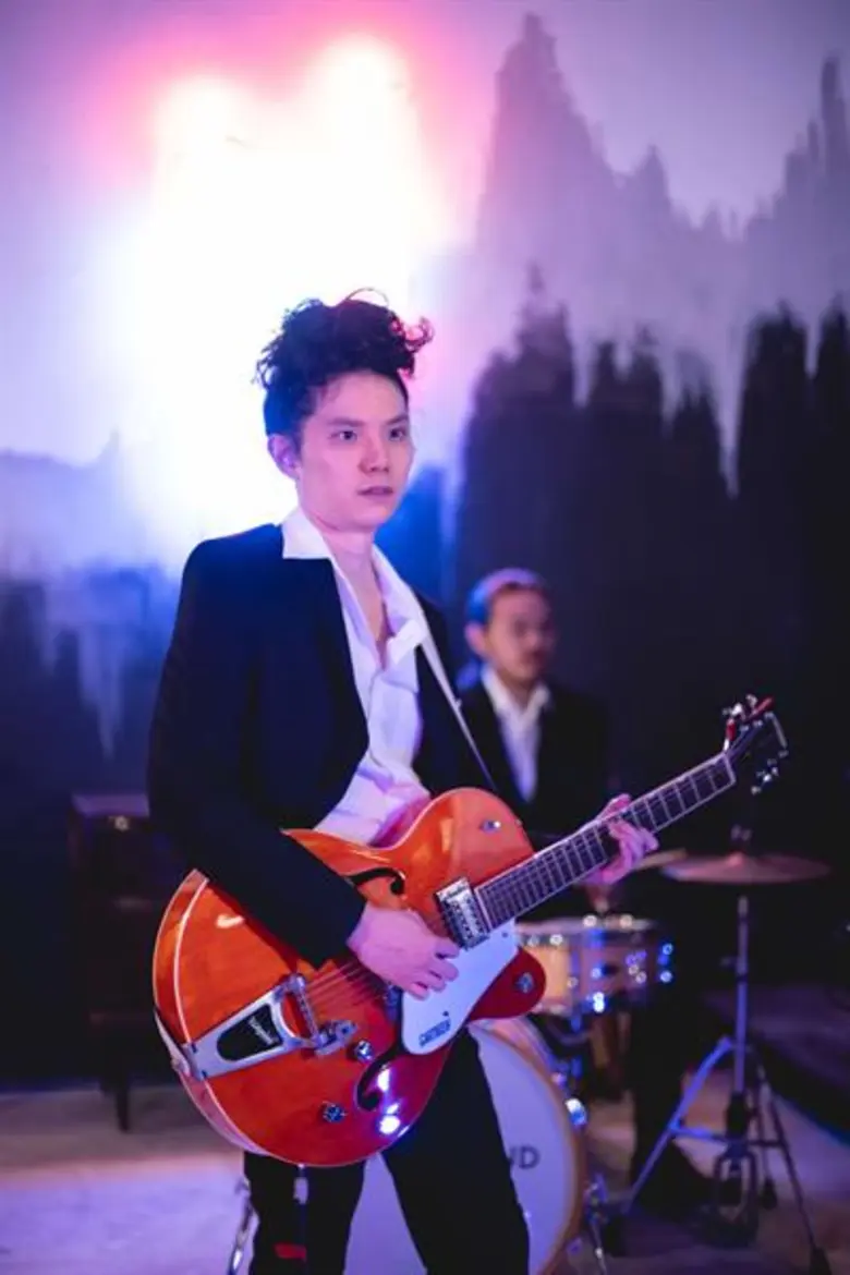 “แค่เคยรัก” ความรู้สึกของคนเข้าใจความรักในวันที่ไม่เหลือใคร จาก “เดอะ ปีศาจแบนด์”