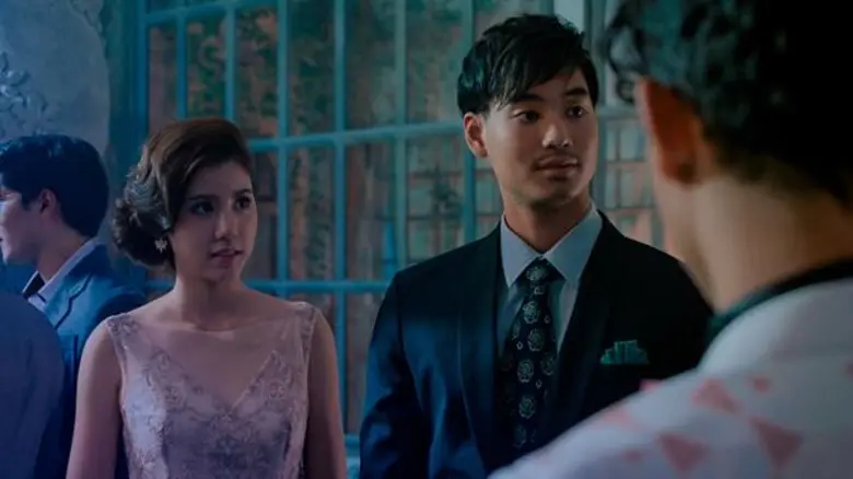 “เอสเธอร์ สุปรีย์ลีลา” น้ำตาซึมงอน “เป้ อารักษ์” จุ๊บสาวต่อหน้า