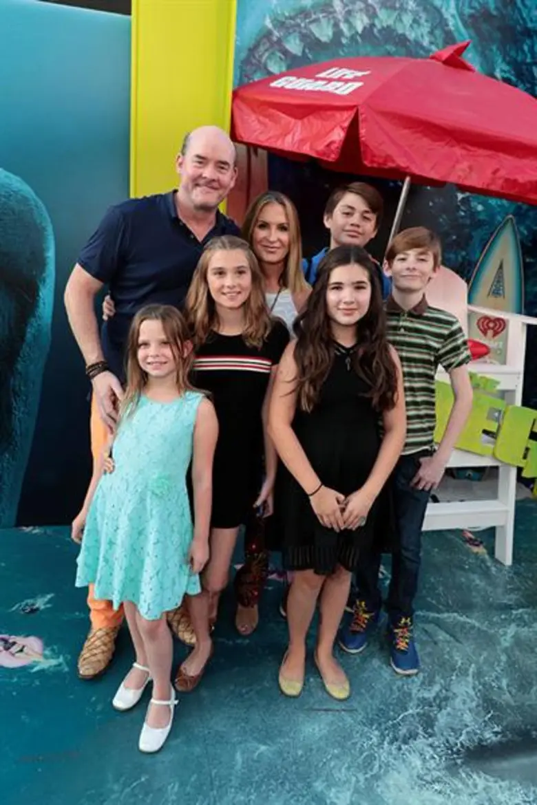 เจสัน สเตแธม นำทีมเหล่านักแสดงร่วมเปิดตัวภาพยนตร์ The Meg ที่ ลอสแอนเจลิส สหรัฐอเมริกา