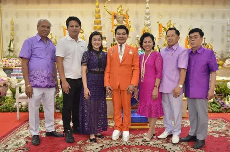 สลิลาพร กองทองมณีโรจน์ (ที่ 3 จากซ้าย) ปร...