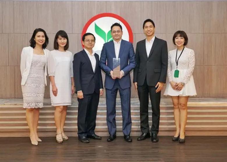 นายธิติ ตันติกุลานันท์ ผู้บริหารสายงานธุร...