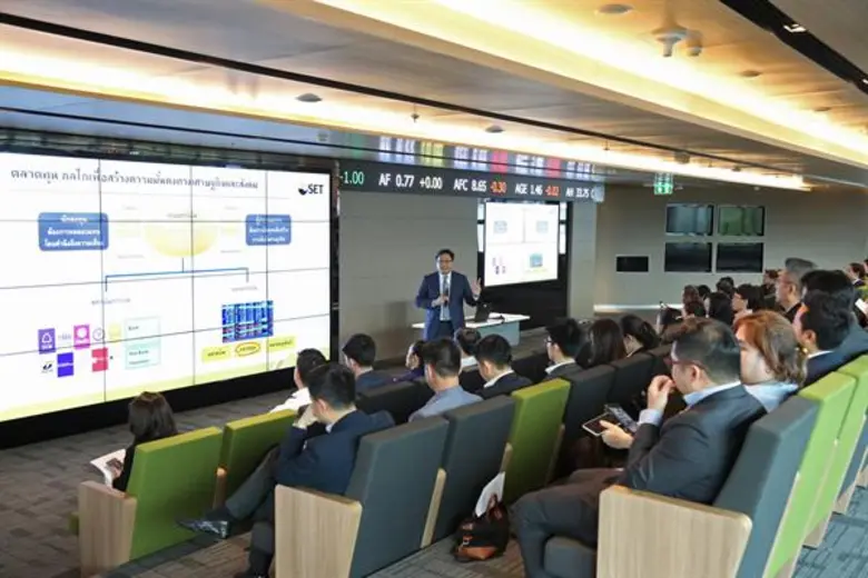 ภากร ปีตธวัชชัย กรรมการและผู้จัดการ ตลาดห...